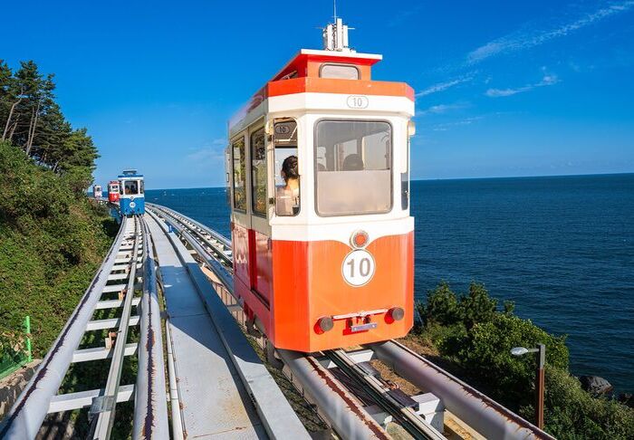 HÀN QUỐC ĐẢO JERU MÙA HOA ANH ĐÀO TỪ HÀ NỘI TP HCM BUSAN - ĐẢO JERU - CÔNG VIÊN TỰ NHIÊN HUEREE SEOUL NAMI TRẢI NGHIỆM HÁI DÂU CÔNG VIÊN YEOUIDO TOUR 6N5Đ ĐÁNH THỨC ĐAM MÊ KHÁM PHÁ DU LỊCH CỦA BẠN 
